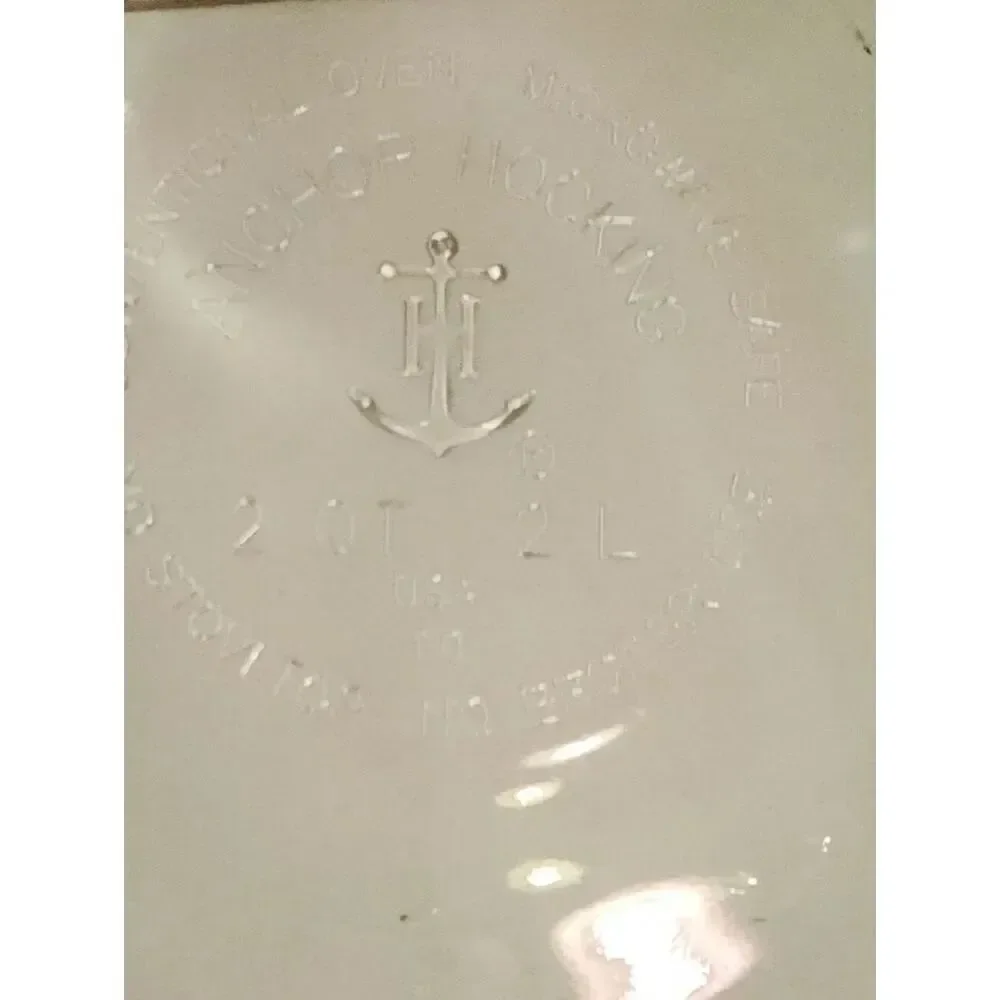 Anchor Hocking Green Glass Round Casserole Dish with Lid - 2 Qt, 2 L